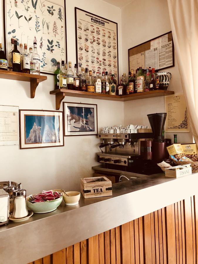 Albergo Ristorante Letizia Chiusi della Verna Bagian luar foto